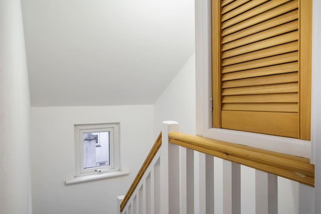 Lovely 2 Bedroom House Close To City Centre เบลฟาสต์ ภายนอก รูปภาพ
